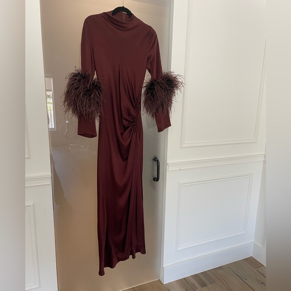 Lapointe gown. Worn once. Brown maroon - Picture 5 of 8